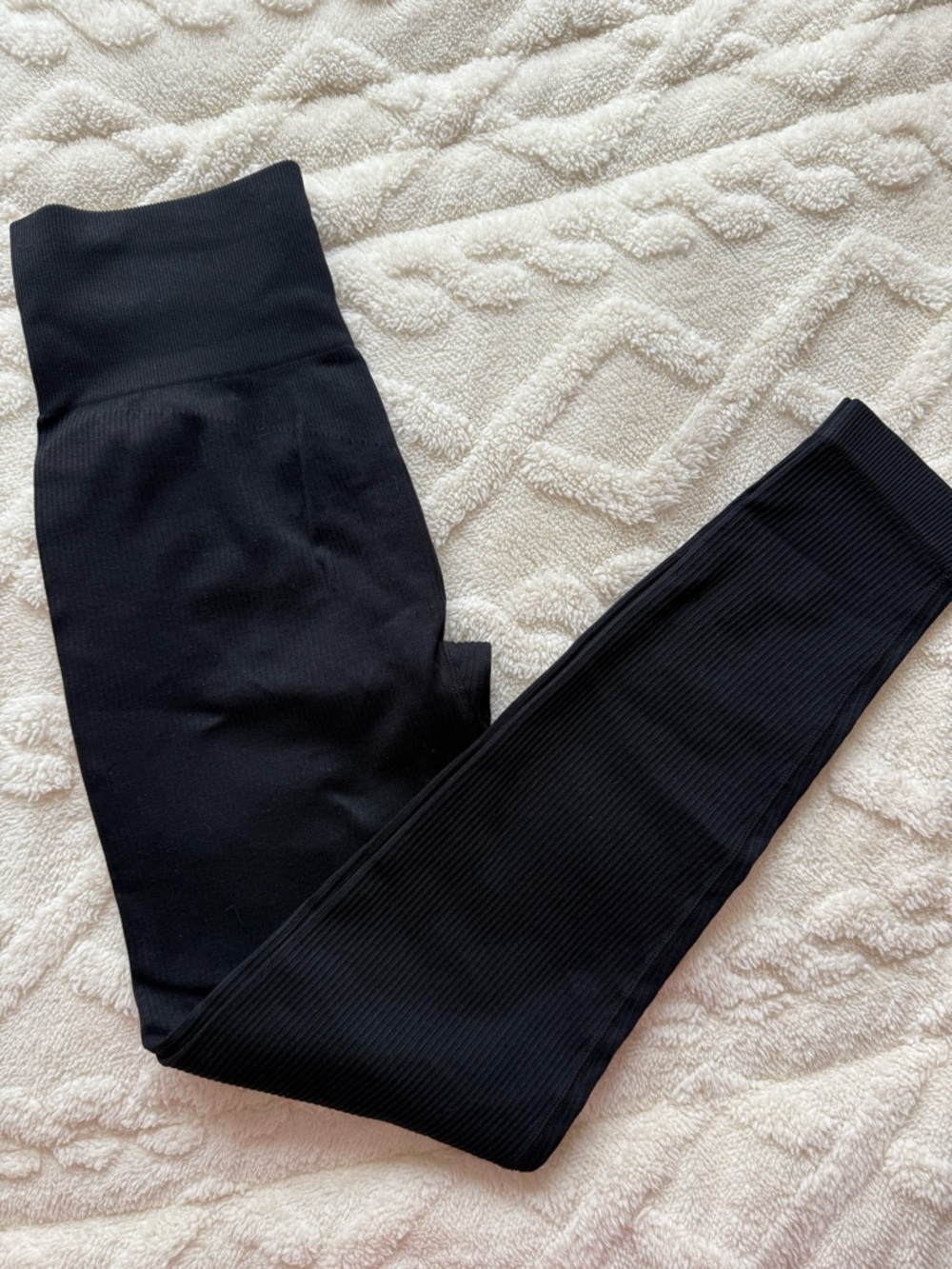 High-Waist Black Ribbed Leggings